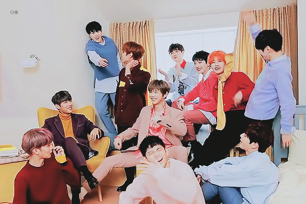 행복한 워너원💙🖤 | 인스티즈