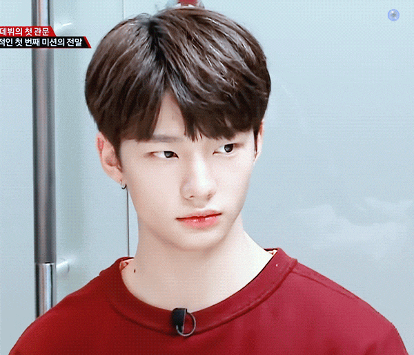 현진이 머리 좀 잘라주세요... 제발... | 인스티즈