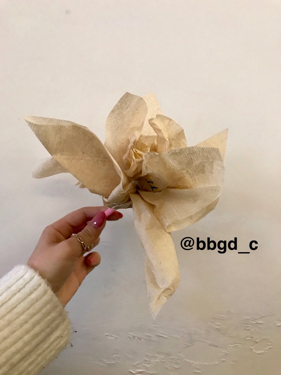 근데 아이돌이나 연예인들은 기본적으로 손재주가 조금씩 있나 봐 | 인스티즈