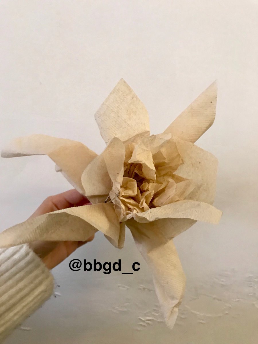 근데 아이돌이나 연예인들은 기본적으로 손재주가 조금씩 있나 봐 | 인스티즈