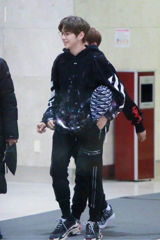 🍑내가 보고싶어 올리는 다니엘 녤이 짤털🍑 | 인스티즈