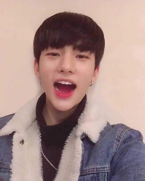 ㄹㅊ1이랑 ㄹㅊ2이랑 콜라하는데 ㄹㅊ3이 질투나서 방구뀜 | 인스티즈