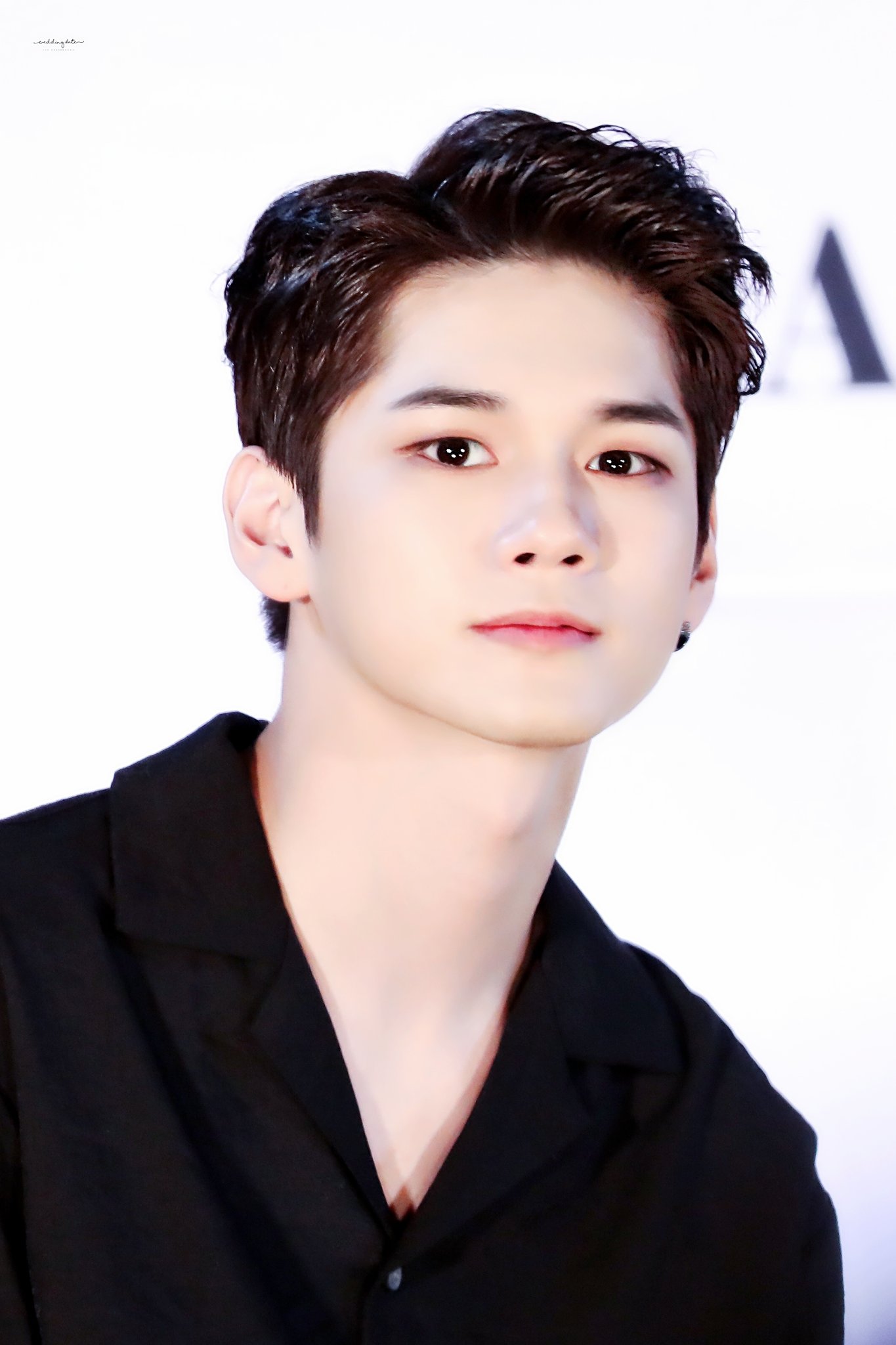 옹성우 진짜 왕세자 역할 딱이야.. | 인스티즈