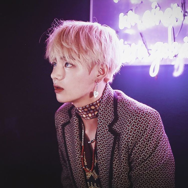 뷔 진짜 얼굴 잘한다 잘한다 했더니 겁나 잘하는거 보고 갈래 | 인스티즈