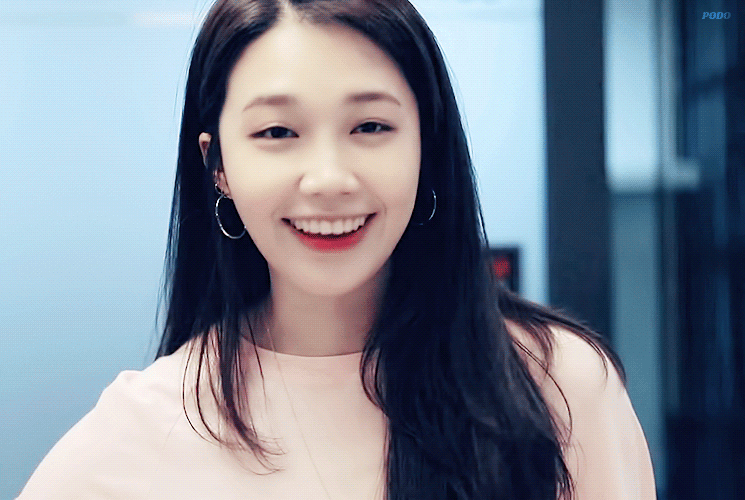 정은지 어떻게 이렇게 생겼지....... | 인스티즈