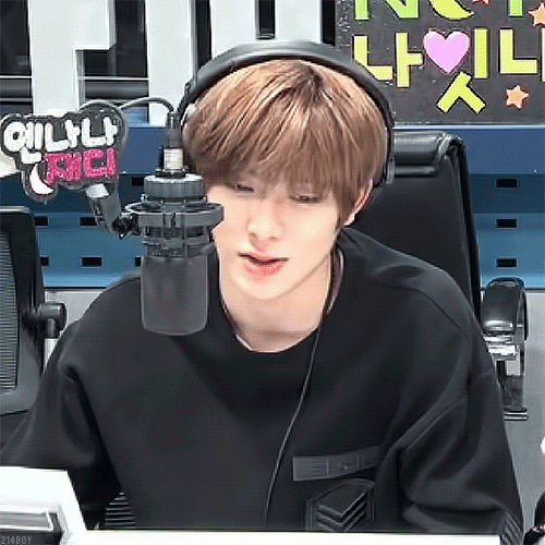 재현은 뭔가 설레게 생겼어 잘생긴것도 잘생긴거지만 | 인스티즈