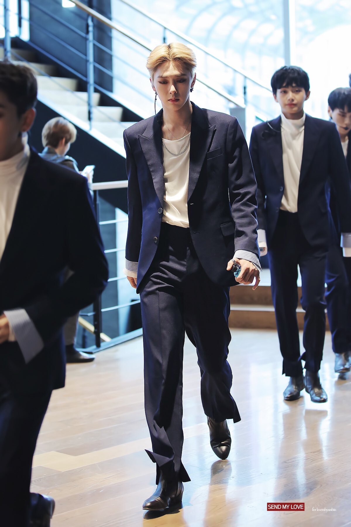 데뷔 전 후 갭차이는 이게 갑이라고 생각한다 | 인스티즈