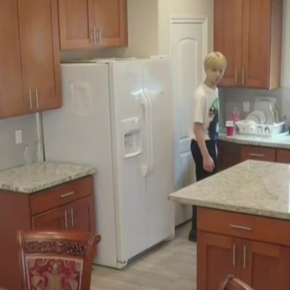 본진중 냉장고 보다 키가 큰 멤버가 있다 손 | 인스티즈