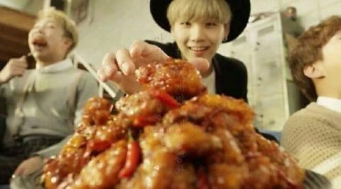 내가 아는 모든사람중에 방탄 알엠이 치킨을 가장 | 인스티즈