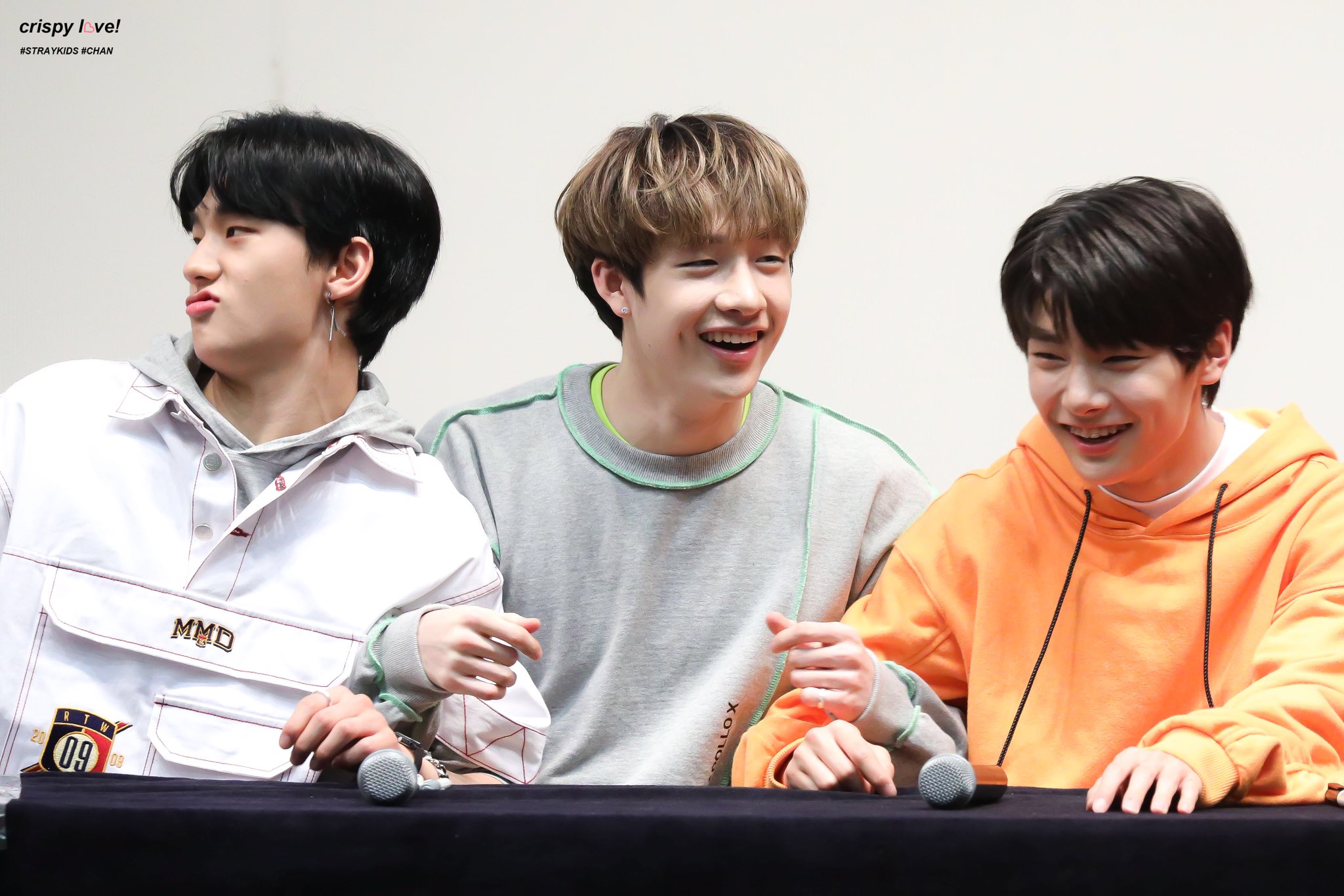 말 안듣는 아들램과 그저 신난 막둥이 그리고 그런 아들들과 사진 찍고 싶은 엄마.. | 인스티즈