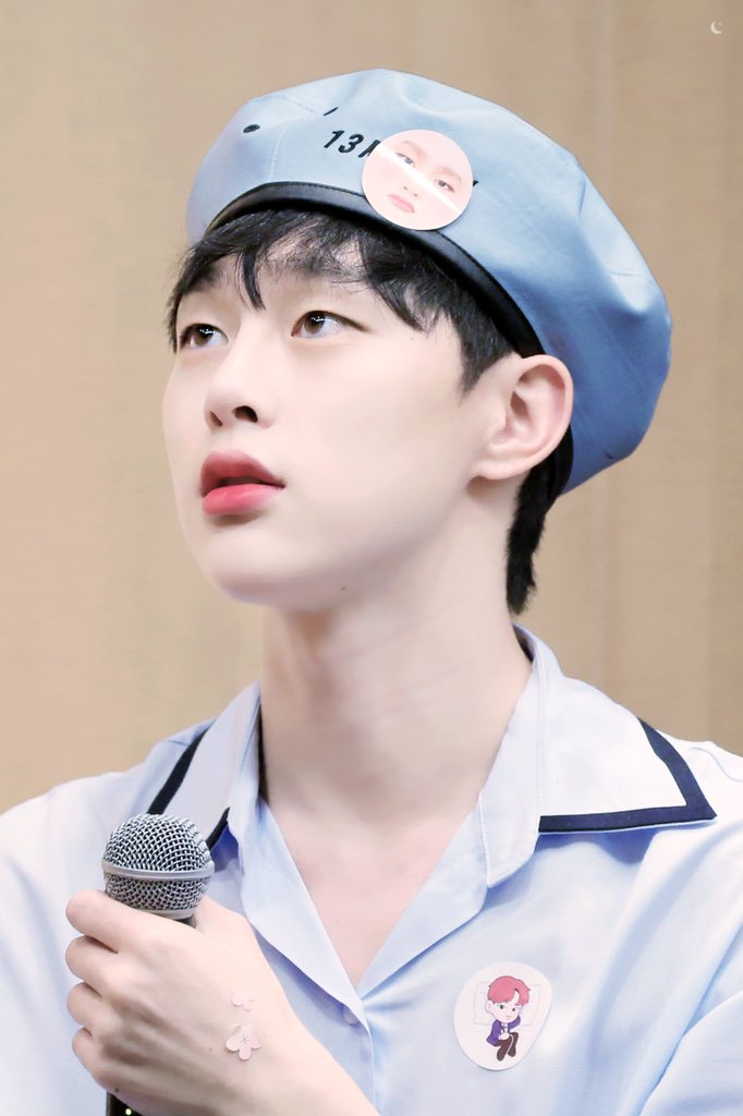 우리 아기토끼가 복학생이라니... | 인스티즈