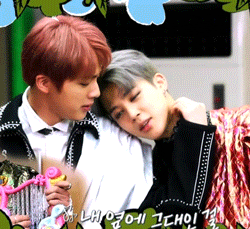 ㄱ 지민이 하는 행동보면 왜 른인지 알아 | 인스티즈