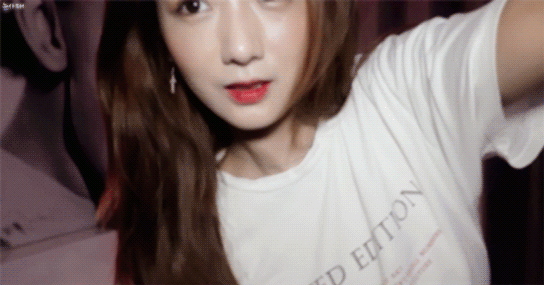 윤보미 유튜브 컨텐츠로 방투어올렸는데 방투어에 집중 1도 안돼; | 인스티즈