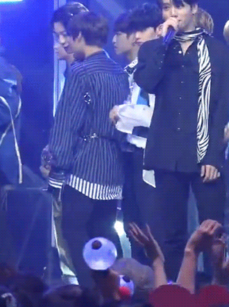 ㄱ 녤참 백허그 서사 다들 아냐구 | 인스티즈