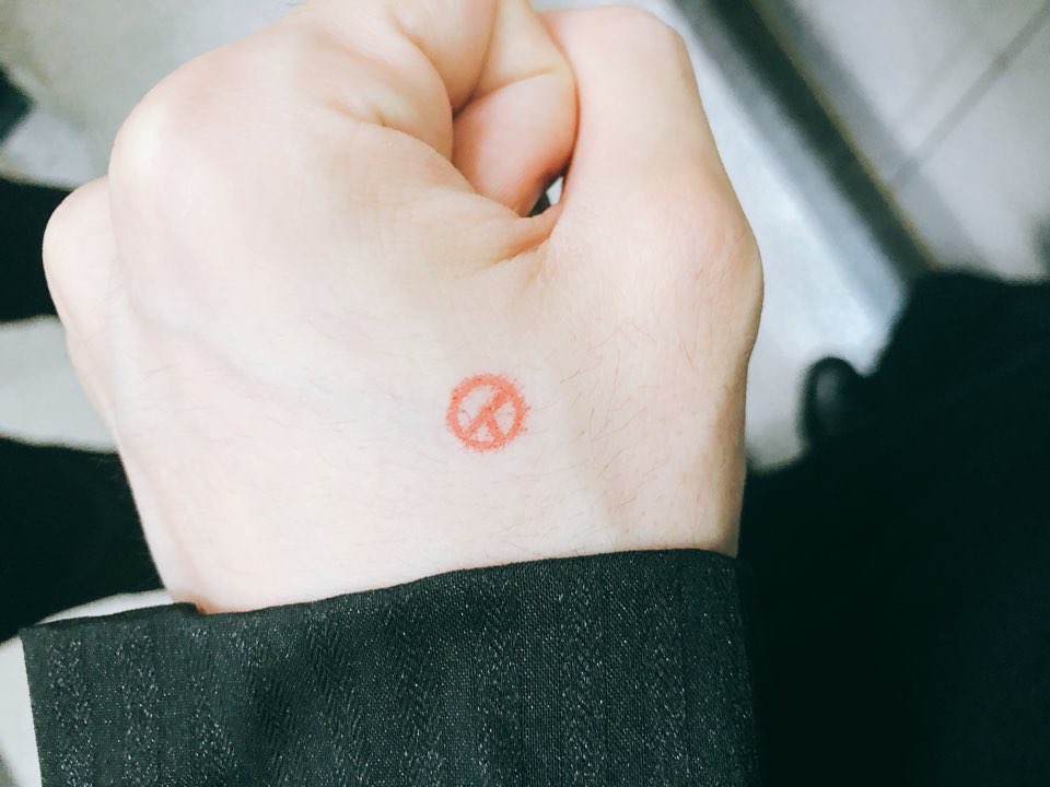 내가..변태는 아닌데...방탄 슈가 손에 환장해..진짜 너무 좋아.. | 인스티즈