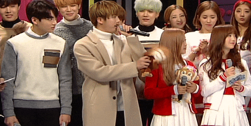 럽리 베이비 소울이 얼마나 작은지 확 티나는 짤 갑 | 인스티즈