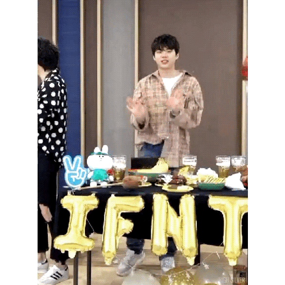 같은 그룹인데 음색 다른거 | 인스티즈