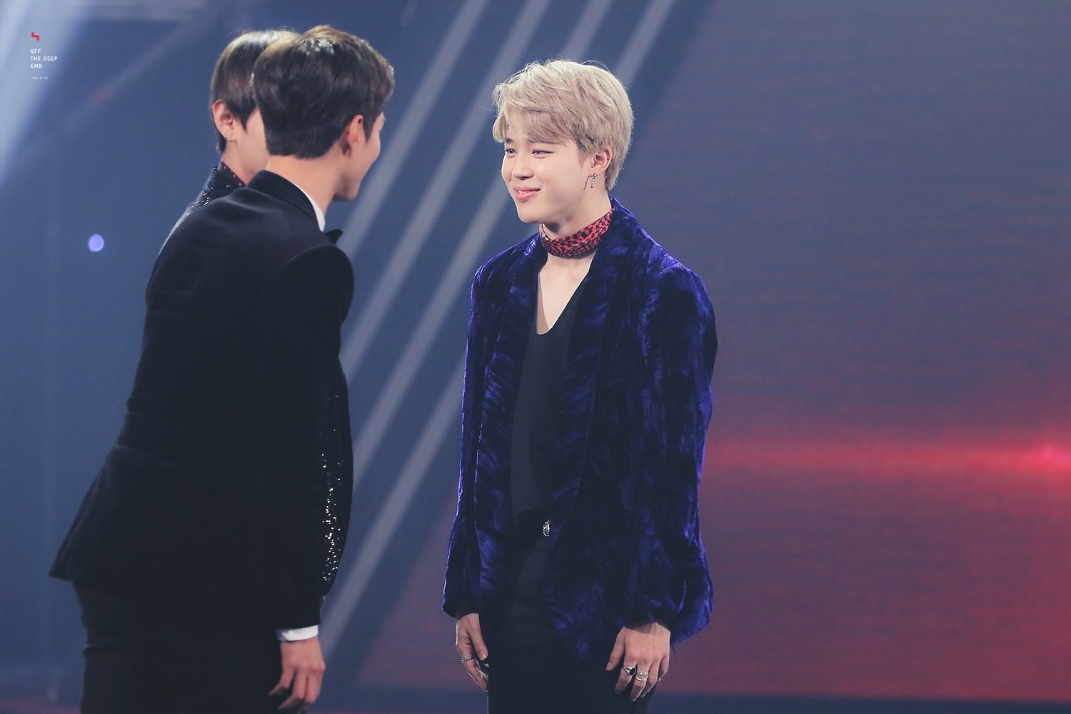 ㄱ 나 뷔가 보검님께 지민이 인사시켜주는 짤로 뷔민검 파고 싶은데 이 사진 어때? | 인스티즈