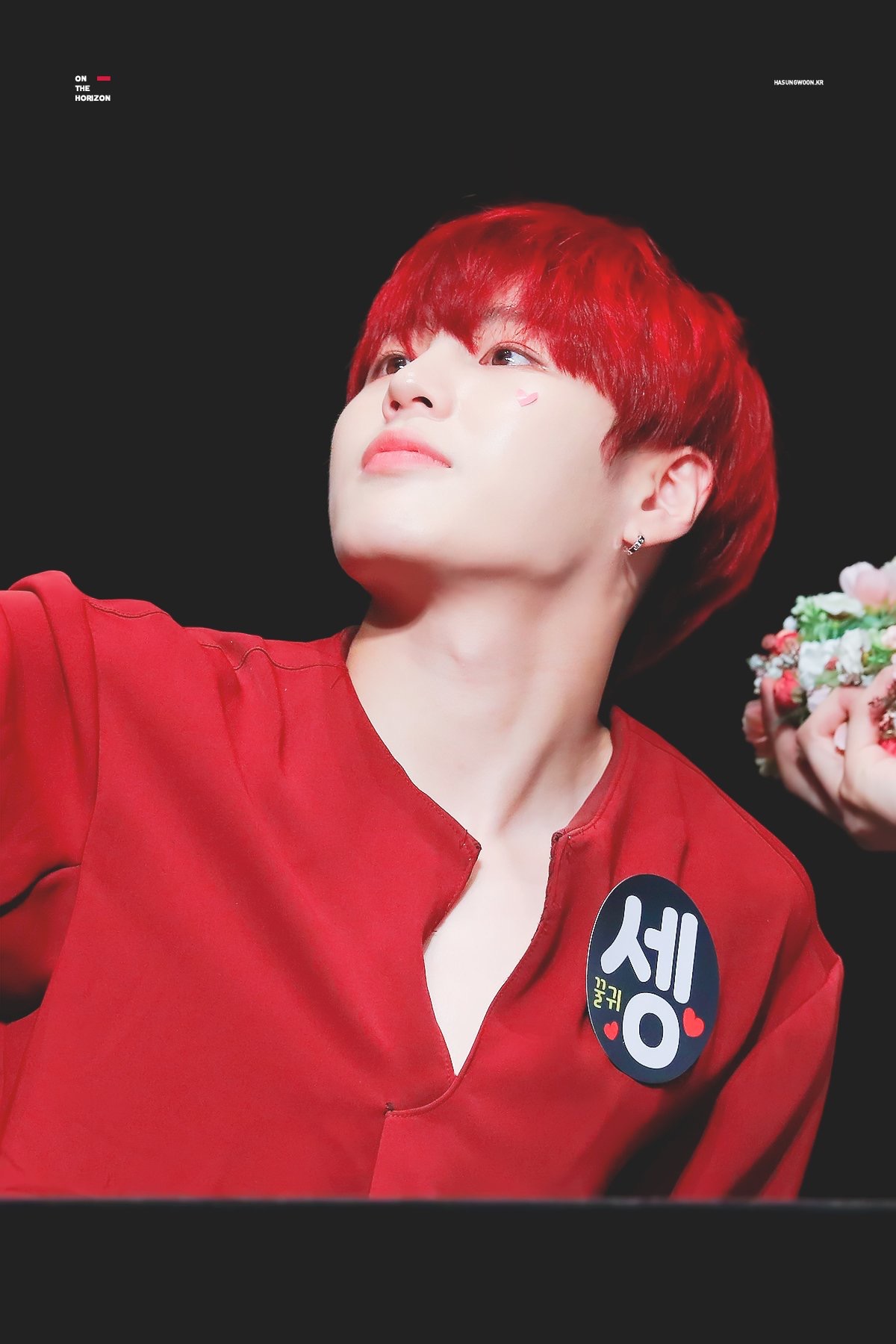 악 하성운은 그냥 셀카 찍는 거 뿐인데 너무 화보야; | 인스티즈