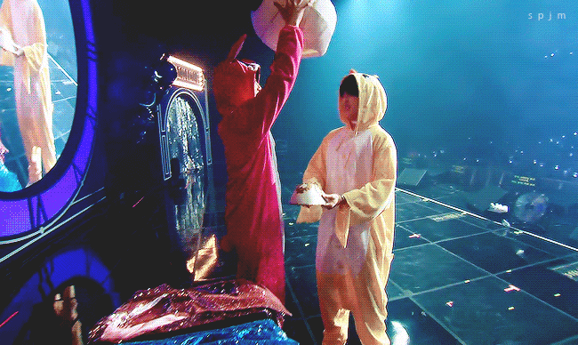 방탄 지민 : 아미들에게 말한다. 나에게 더이상 애교를 바라지 마라🐣 | 인스티즈