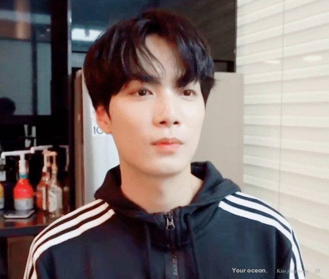 랜첨 최애나오면 취침 | 인스티즈