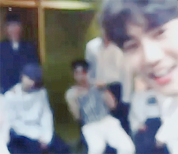 시상식 때 그룹명 호명되는 순간 우리 리더 | 인스티즈