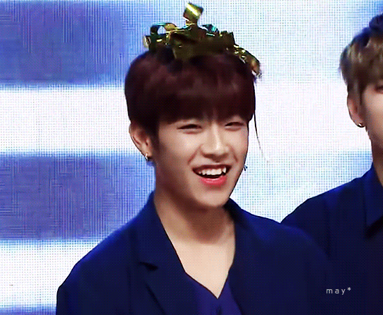 나도 박우진이랑 눈 마주치고 싶다 | 인스티즈