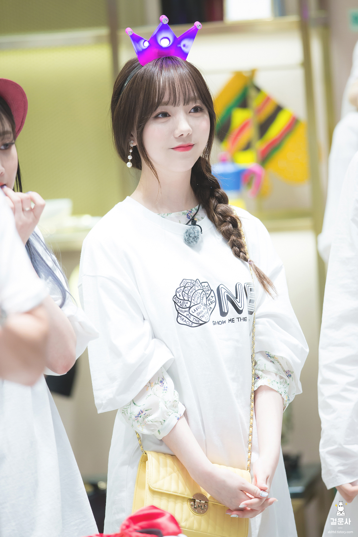 케이 머리 이렇게 묶은거 넘 사랑이다요ㅠㅠㅠㅠㅠ | 인스티즈