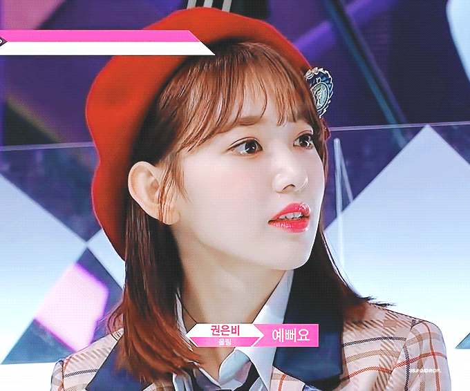 사쿠라는 옛날이랑 지금이랑 짐짜 분위기만 달라 | 인스티즈