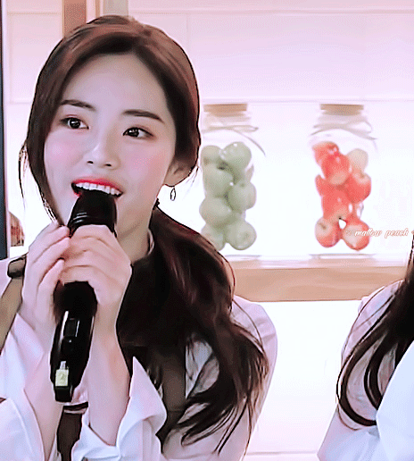 프로미스나인 메보는 이친구에옴 ... 송하영 xx | 인스티즈