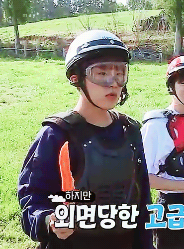 우진이 하는 행동이 너무 귀여워 | 인스티즈