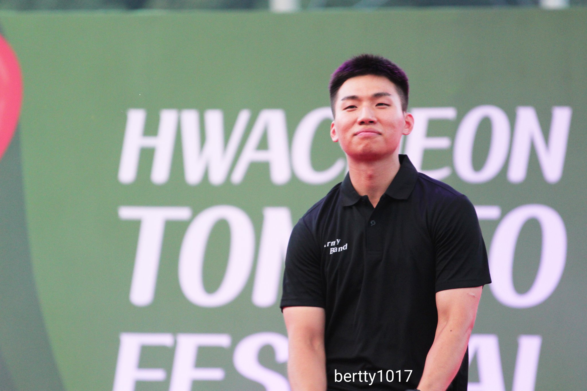 내본진 조교모자에 이름도 써져있다 | 인스티즈