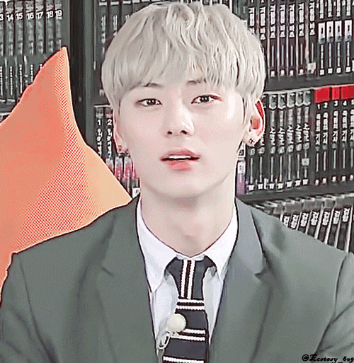 황미년 겁나 잘생김 그냥 황민현 치면 자동으로 잘생겻다 따라나와야 하는 거 아닙니까 | 인스티즈