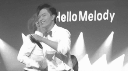 첫째 형아한테 막내가 하는 스킨십 모음ㅋㅋㅋㅋ | 인스티즈