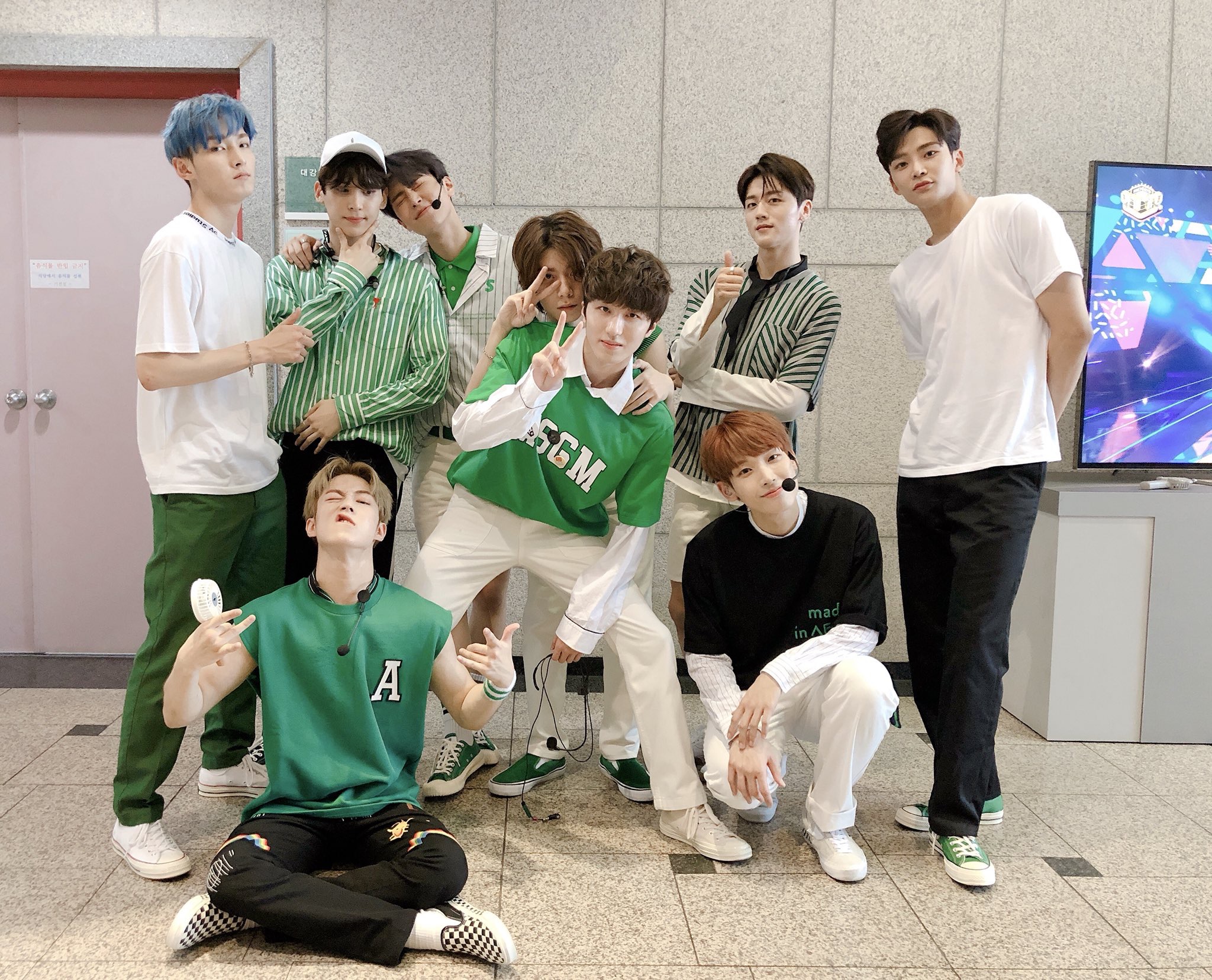 아 무ㅝㄴ가 내 본진 단체짤 보면 마음이 편-안해져 | 인스티즈