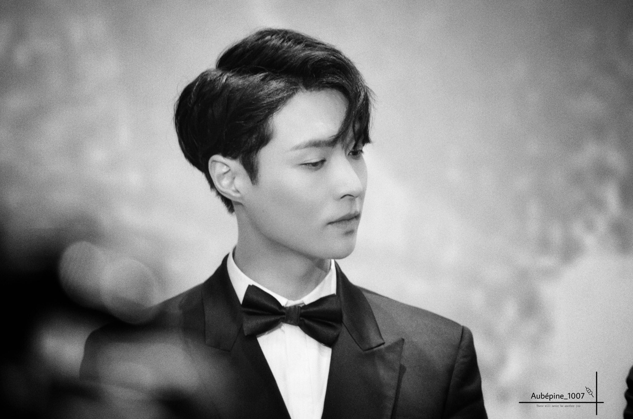 우리애는 얼굴도 잘생겼는데 노래도 잘하고 춤도 잘추고 연기도 잘하고 작사작곡편곡도 잘하고 기타 피아노도 잘치는데 악보는 못보고(절대음감) 영어도 잘해요 | 인스티즈