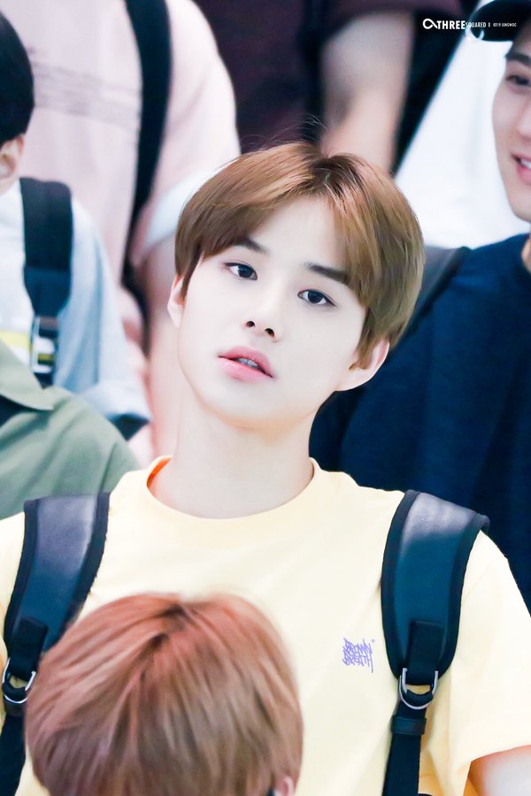 익들아 정우는 보면 무슨 계절 생각나? | 인스티즈