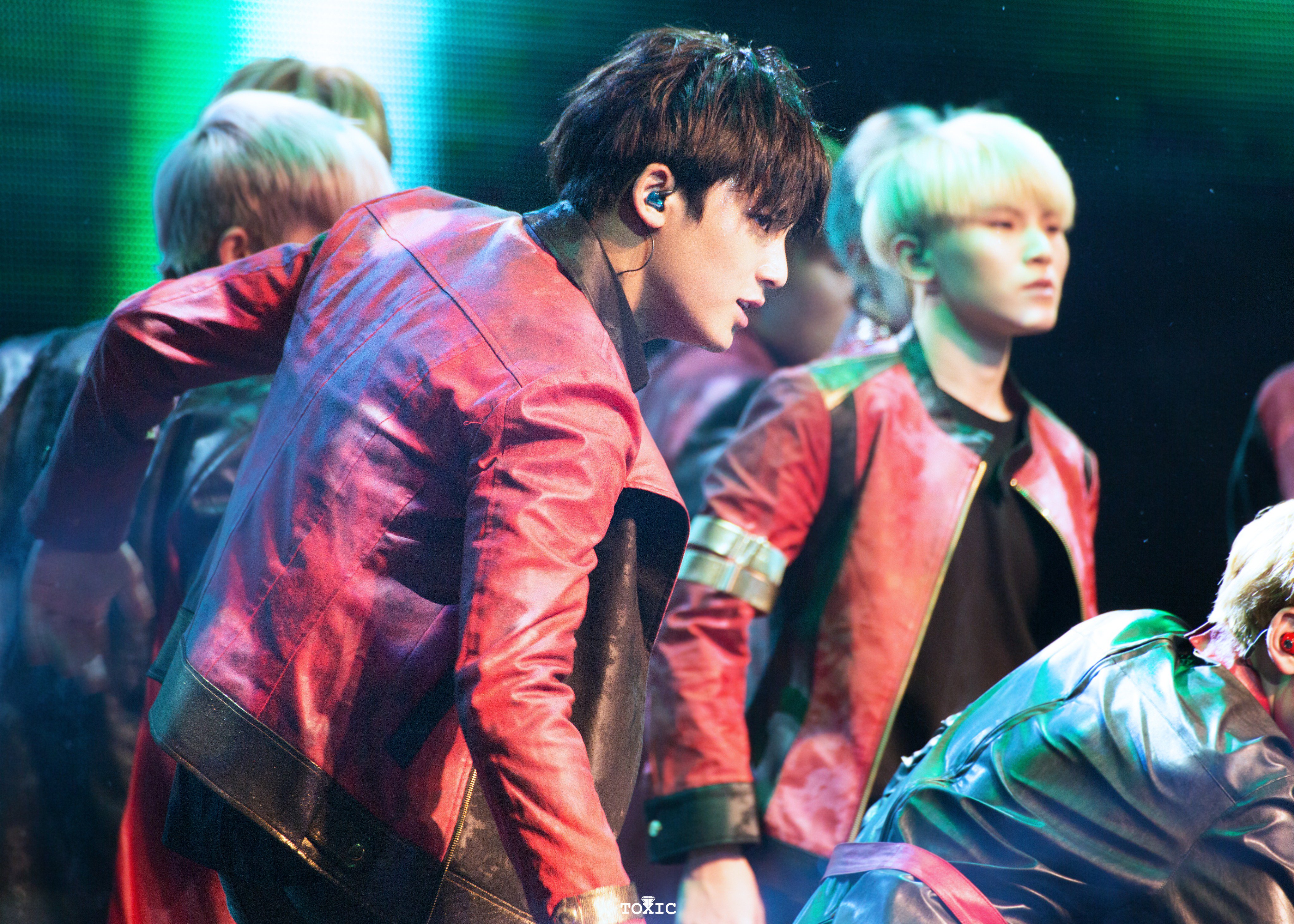 김민규 봐 줘 빨리 너무 귀여워서 나 숨 못 쉬어 빨리 | 인스티즈