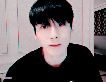 🎐옹성우 개인 브이앱 특유의 분위기🎐 | 인스티즈