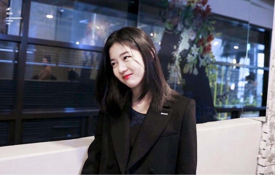 신은수 어디가 닮은건진 모르겠는데 보면 묘하게 수/지 느낌 남 | 인스티즈