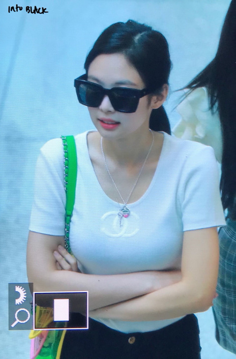 제니 오늘 그냥 진짜 깔끔하게 입었는데도 간지 쩐다 | 인스티즈