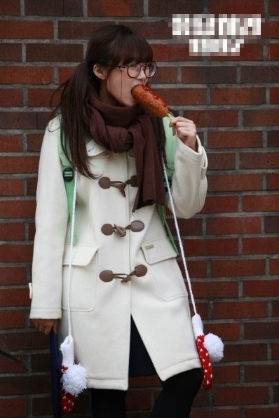 성시원이 핫도그 먹으면서 그래요 나는 부모가 없어요~^^ 한거 엊그제같은데 벌써 6년이 지났고••• | 인스티즈