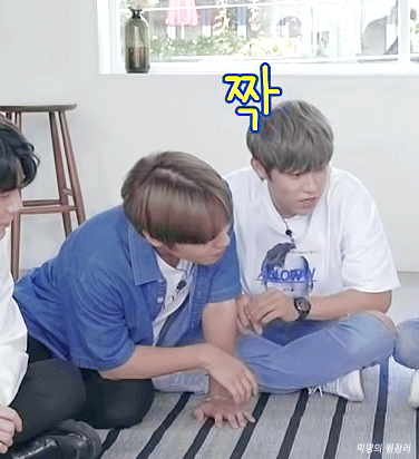 ㄱ 박지훈이 박우진 보는거 좋아 | 인스티즈