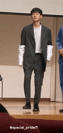 ?? - 아 완전 귀찮은데 겁나 잘하고 적성에 맞아 | 인스티즈