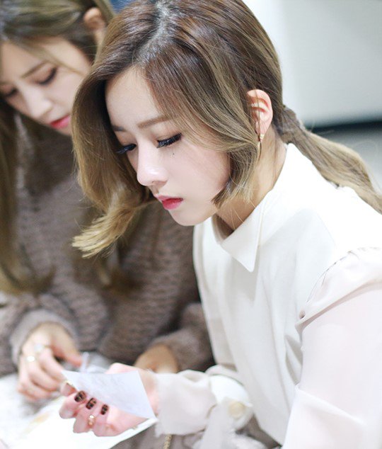 내 기준이자 취향으로 옆선갑 남녀 아이돌 각각 1명 | 인스티즈