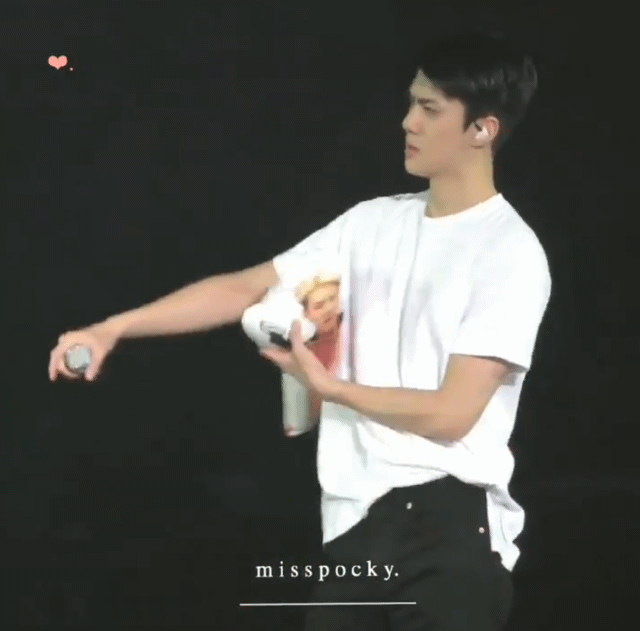 영고세 쿠션받은 오세훈 반응ㅋㅋㅋㅋㅋㅋㅋㅋㅋㅋㅋㅋㅋㅋㅋ | 인스티즈