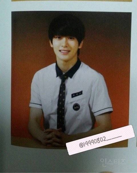 재현 이거 졸업사진 맞아? | 인스티즈