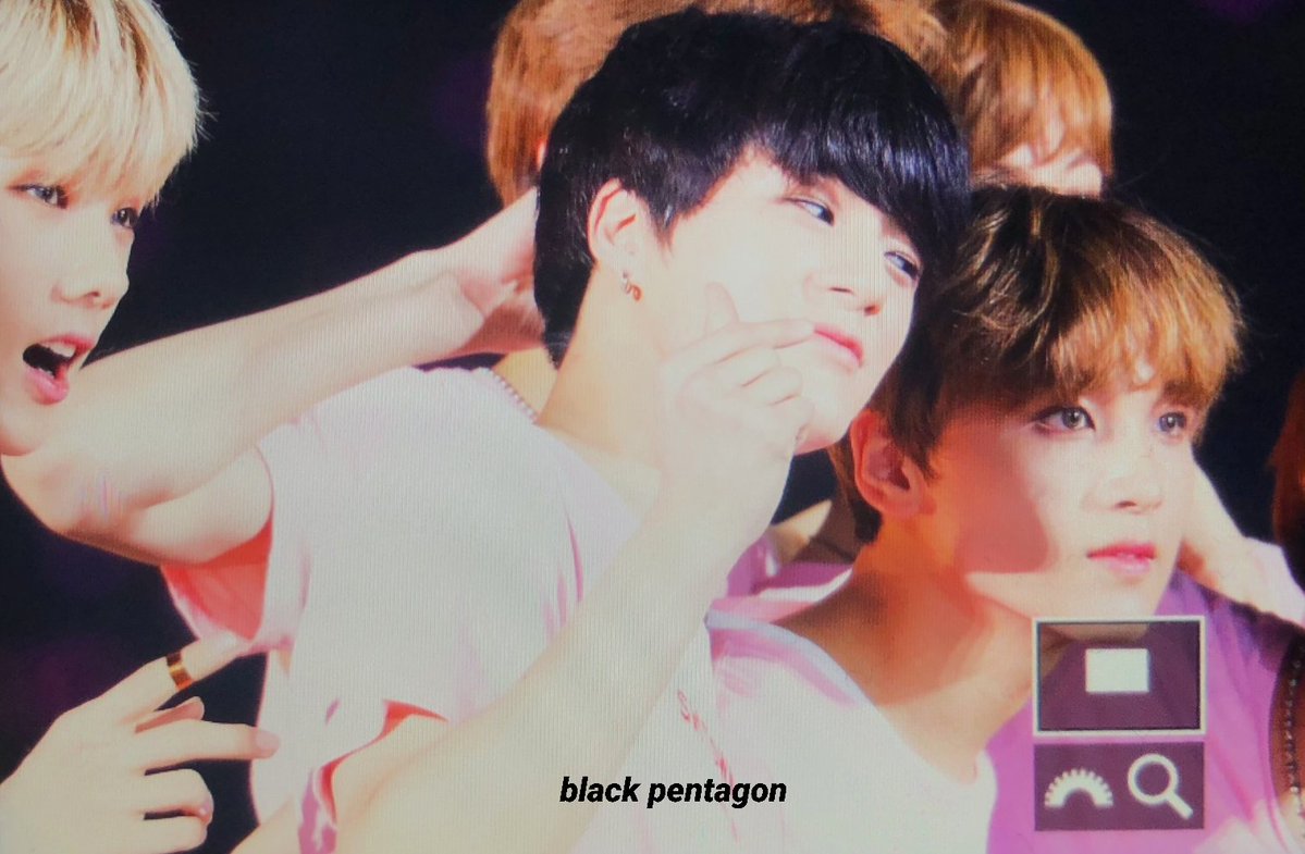 프리뷰인데 이 사진에서 해찬 눈 되게 예쁘게 나왔다 | 인스티즈