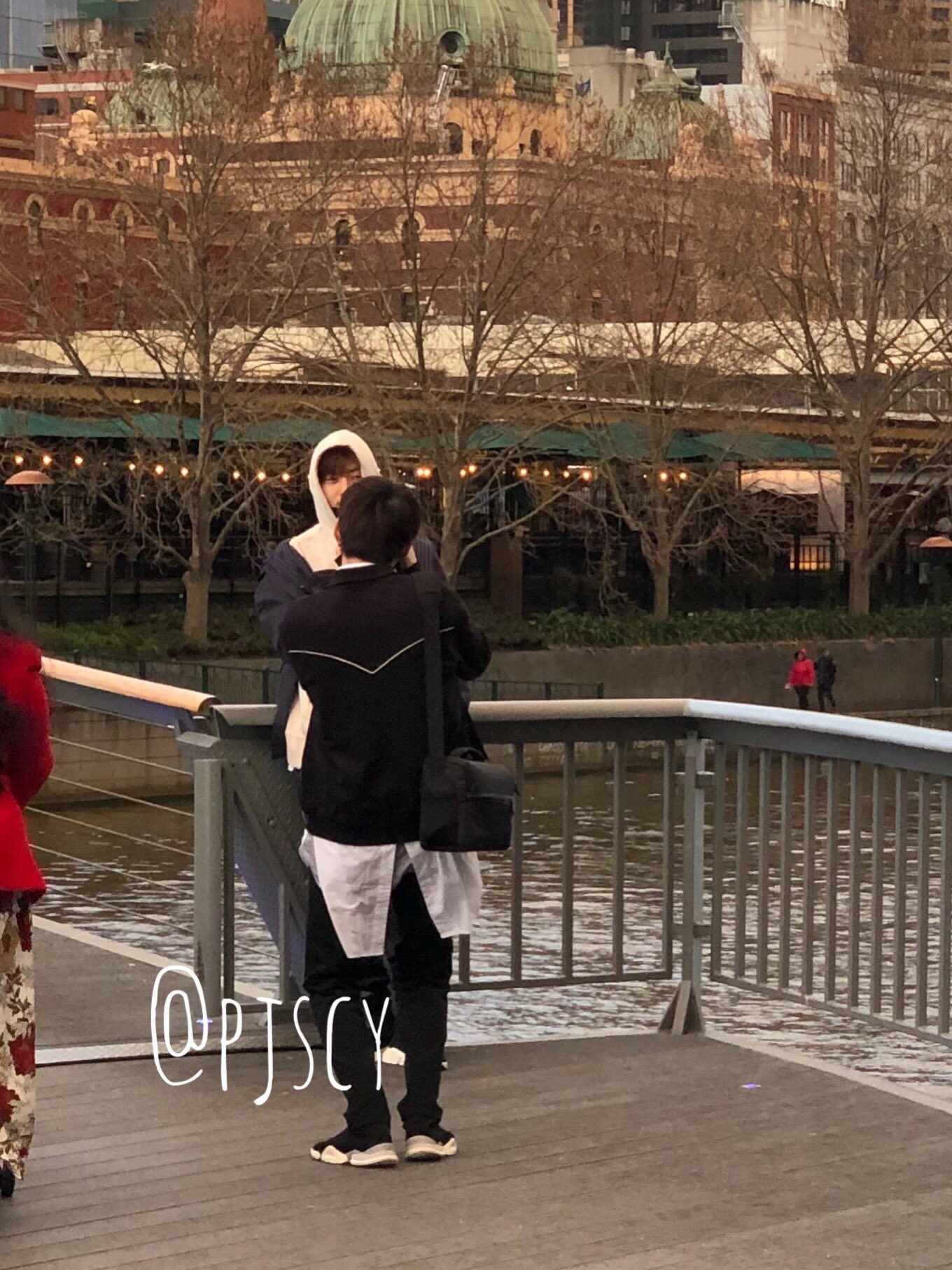 ㄱ 년옹 데이트하는데 덩케 오바... | 인스티즈