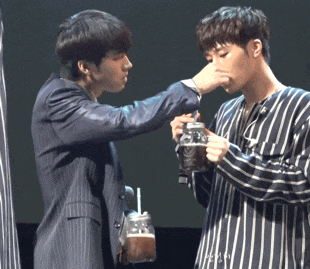 ㄱ 큰방에 안 자는 현성러 공기들 있니.. | 인스티즈